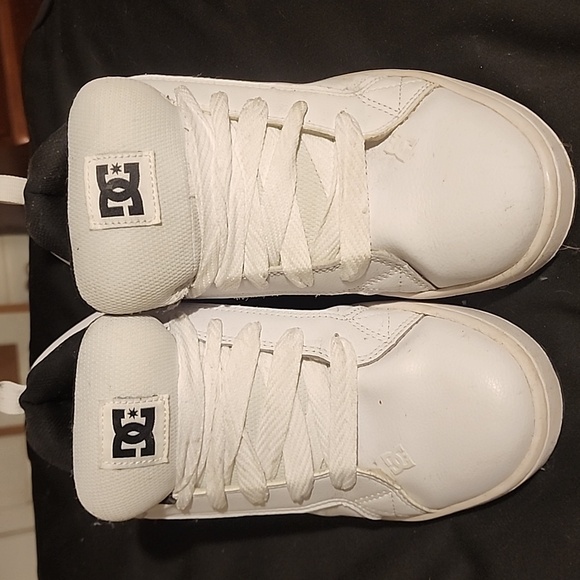 DC shoes - Picture 2 of 6